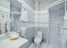 Irkutsk _ Empire Hotel _ Double/Twin Grand _ Bathroom 